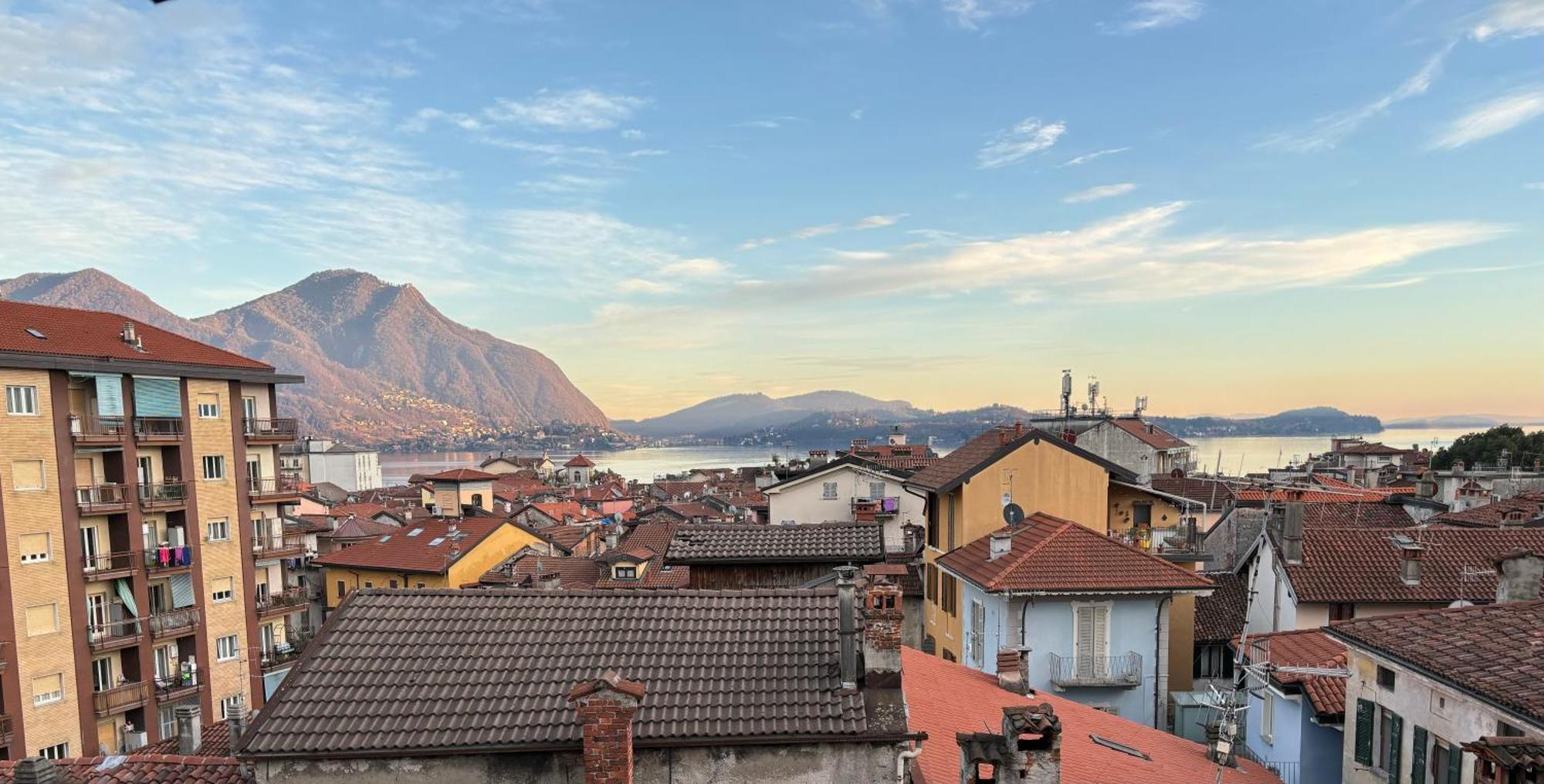 Апартаменты La Terrazza Вербания Экстерьер фото