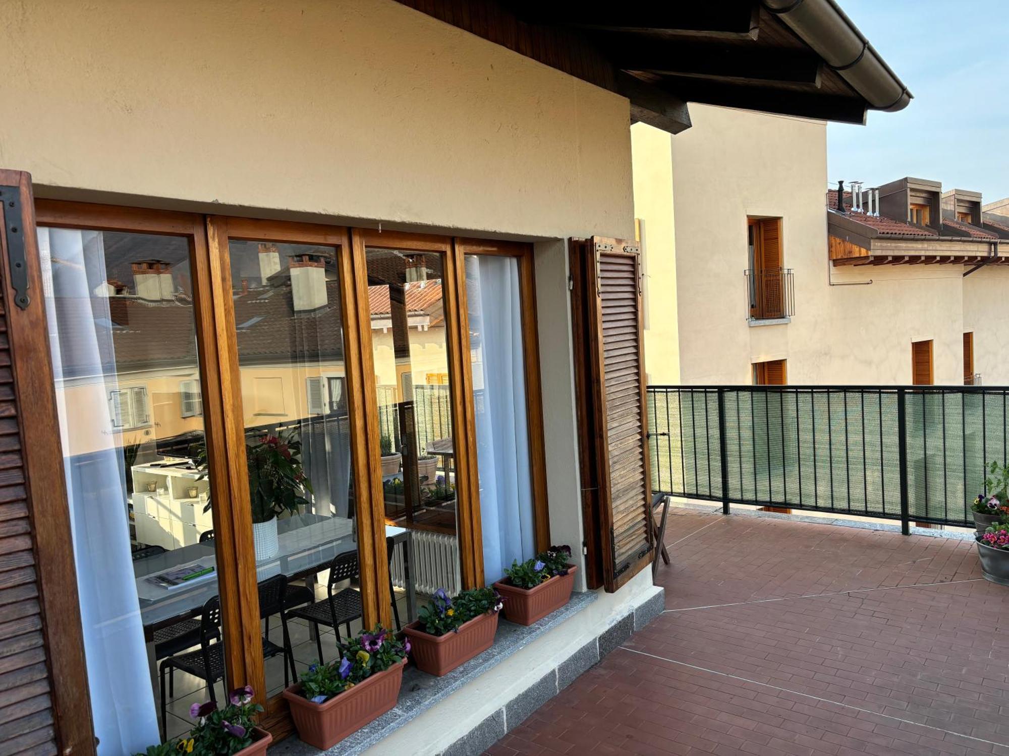 Апартаменты La Terrazza Вербания Экстерьер фото